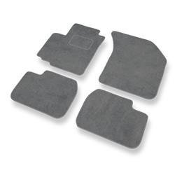Velurové koberečky pro Fiat Sedici (2005-2014) - autokoberece - rohožky - DGS Autodywan - šedá