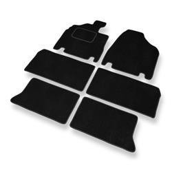 Velurové koberečky pro Kia Carnival II (2006-2010) - autokoberece - rohožky - DGS Autodywan - černá